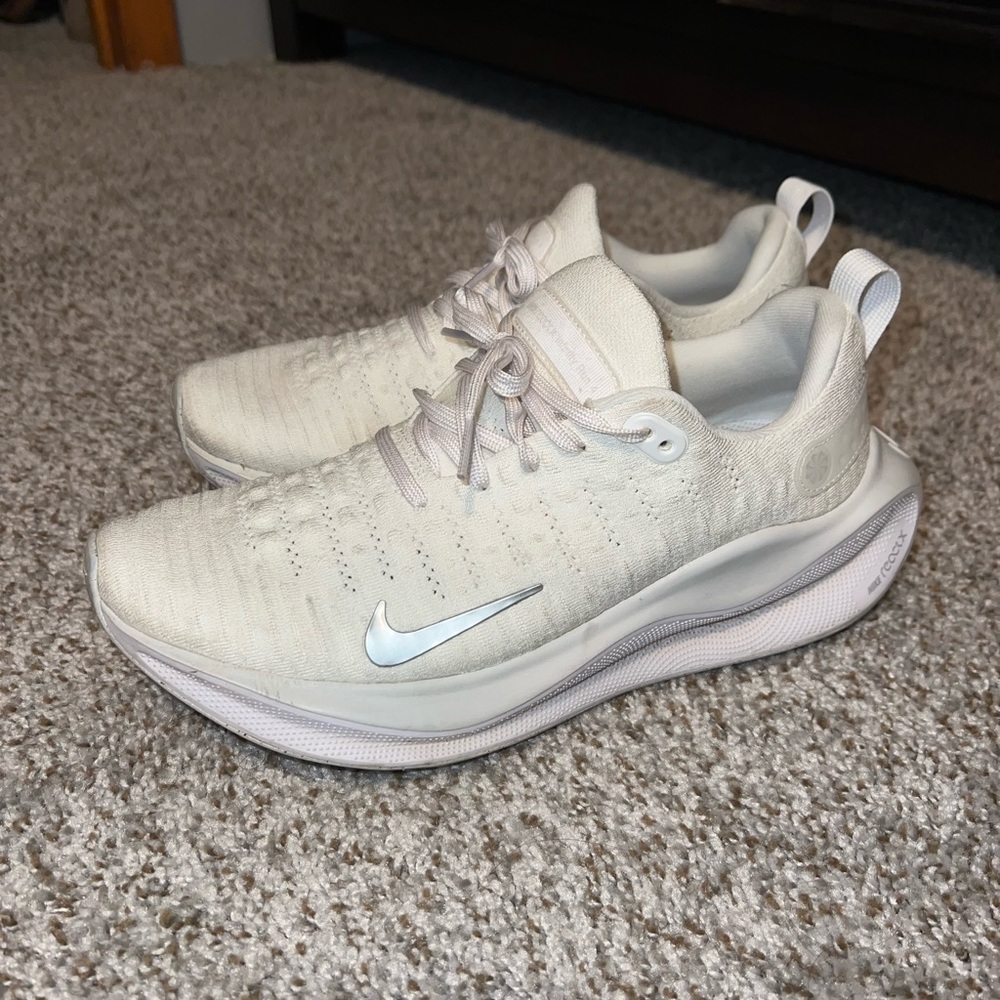 Nike infinity react run 4